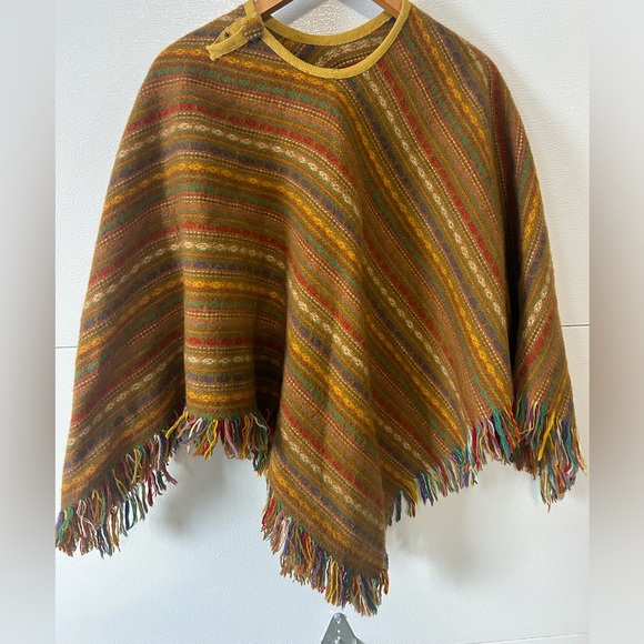 Sweaters - Vintage wool shawl. Handmade. Fits most.